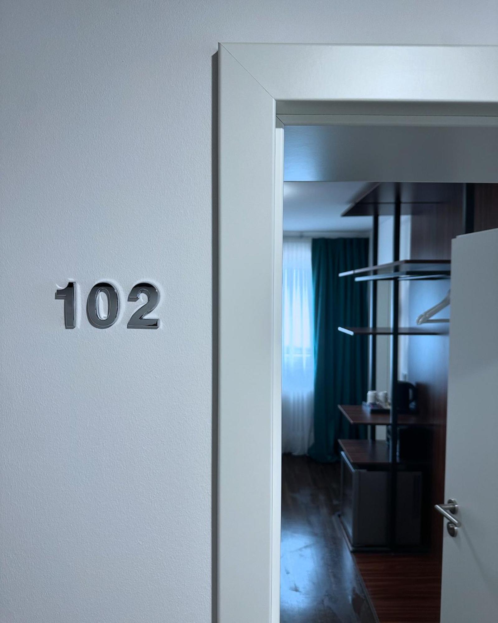 Ap Hotel Mannheim Viernheim Buitenkant foto